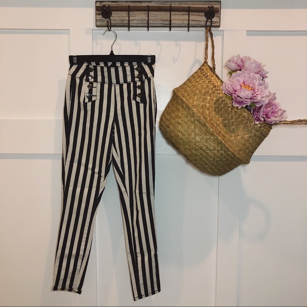 Forever 21 Black White Stripe Button Pants